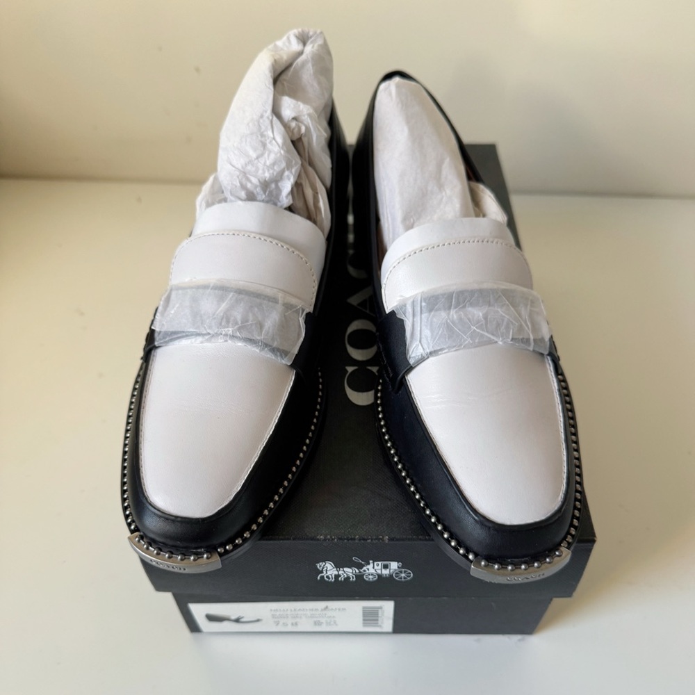 Coach Women Nelli Leather Loafer NEW Size 7.5